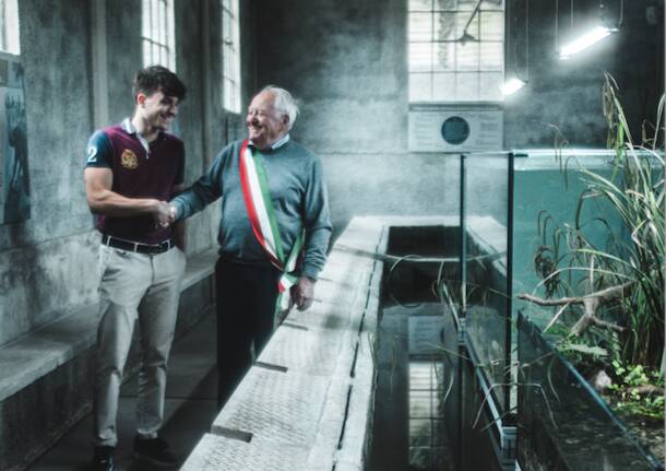 foto christian tapella con il sindaco per museo ittico Cazzago 